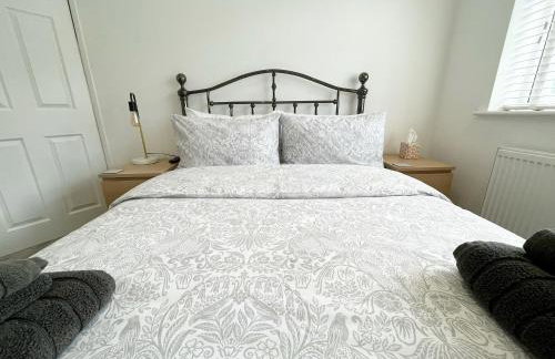 Idyllic bungalow in Burscough, ideal location in West Lancashire - Photo 6