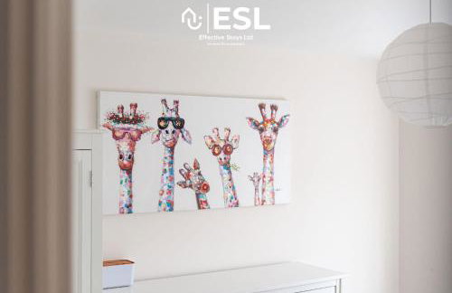 Large Modern 4 Bedroom House in Uttoxeter, Near Alton Towers, Great for Families - Foto 26