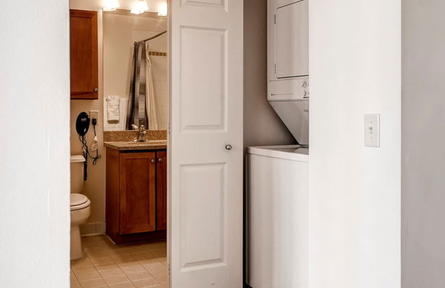 Bluebird Suites near Newport Center - Foto 9