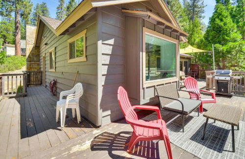 Cozy Retreat with Deck about 2 Mi to Pinecrest Lake! - Foto 24