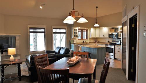 Lakeside Gull Lake Condo, Playground, Firepit, Boat Rentals - Foto 5, stove, dishwasher, pet friendly, toaster, minibar