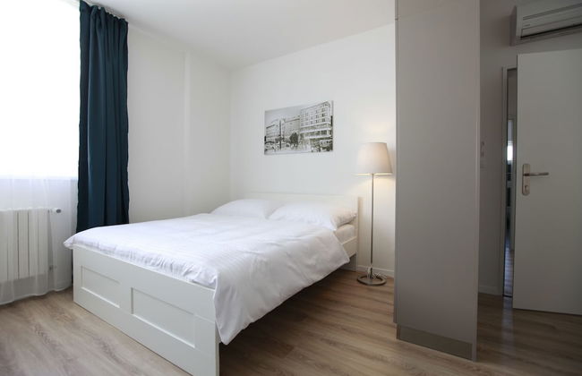 City Center Best Place Apartments - Photo 31