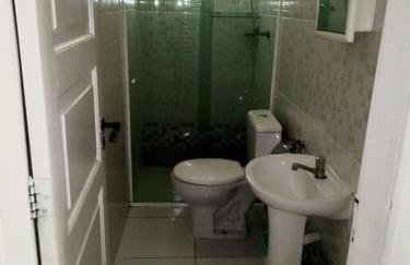 Casa 4 quartos, 2 suítes, piscina e acessibilidade - Frente para a lagoa - Foto 22