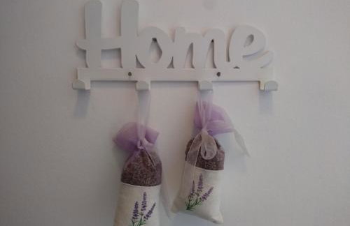 Violet Red Yellow Apartments - Foto 43