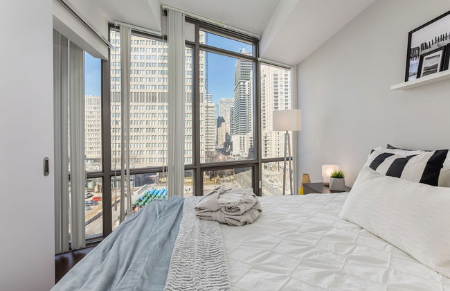 QuickStay - Luxury on Bay St. (Yonge & College) - Foto 8