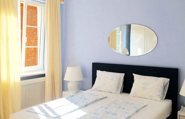 Stone Steps Apartments - Photo 3