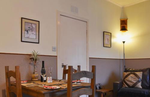 Macdonald Cottage - Photo 4