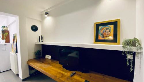 Small Gem Studio Athens, next to metro nomismatokopeio - Foto 3