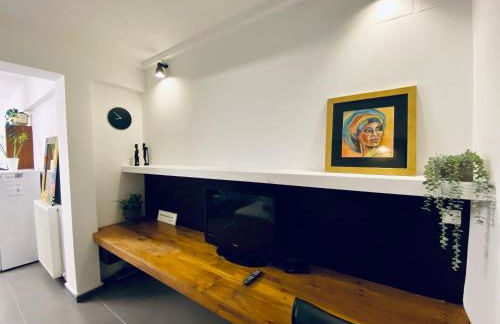 Small Gem Studio Athens, next to metro nomismatokopeio - Foto 3