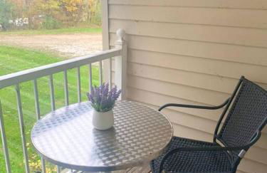 The House Hotels - 4 Beds, huge yard, secluded, and central! - Foto 36