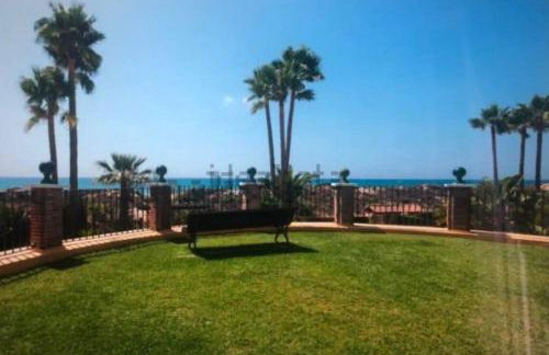 Tu casa en primera línea de playa de Marbella - Photo 25