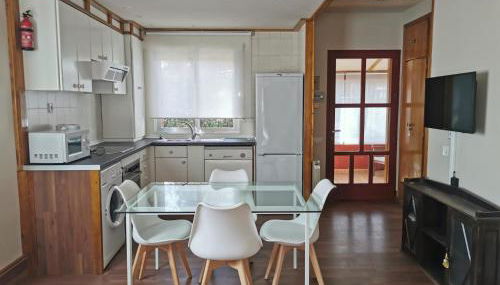 Casita independiente con jardín y chimenea. - Foto 2