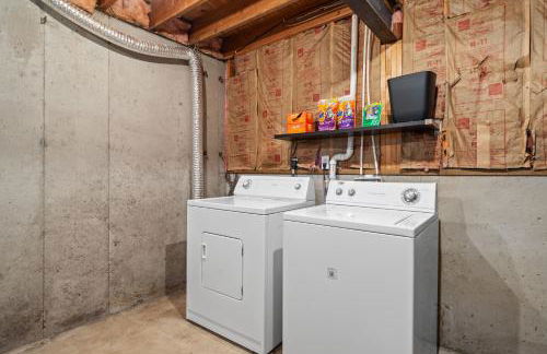 New Spacious Renovated Townhouse - Foto 23