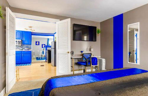 The Sapphire Haven - Your Old Brooklyn Oasis Awaits Families, Couples, Business Travelers Near Downtown With Parking, 300 MB WiFi & Self Check-In - Foto 56