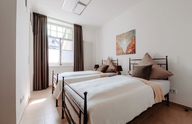 First Wohnen GmbH - Foto 3