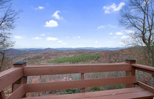 Eagles View Ridge - Gorgeous Mountain Views from the Hot Tub + Firepit - Foto 51