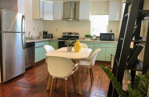 OU-Walk to Campus , Downtown ; Designer Studio - Foto 49