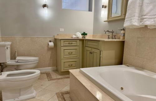 Spectacular Gilded Age 6 Bedroom Gold Coast Mansion with Deck - Foto 47