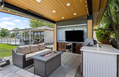 Lakefront Washington Home with Private Pool and Sauna - Foto 30