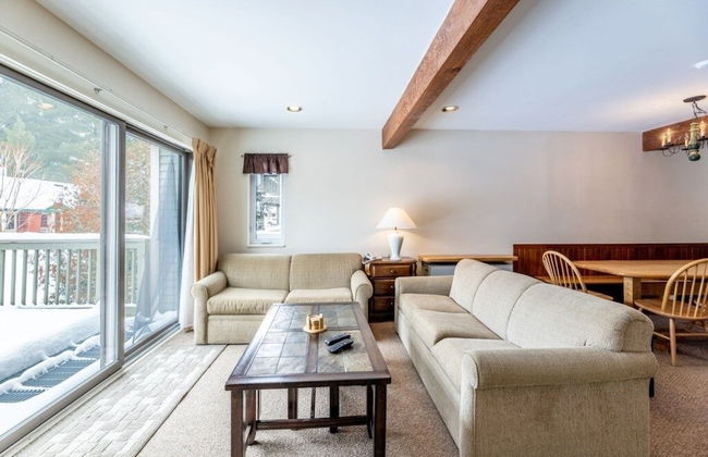 4br Private Townhouse At Smugglers' Notch Resort 4 Bedroom Condo - Photo 15