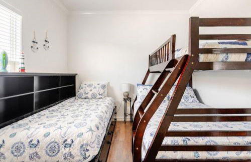 Welcome To Sarenity a 3Bd 2Bth home in Crystal Beach, Tx - Foto 32