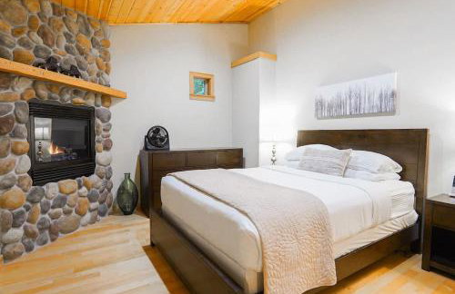 Snowline Hillside Chalet - Foto 32