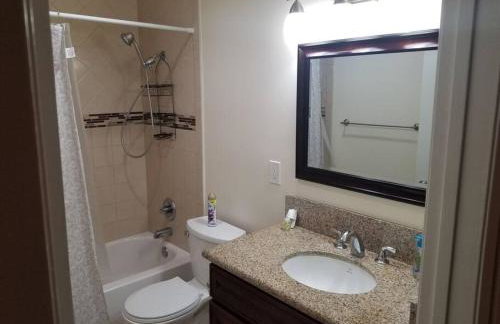 Beautiful Spacious 2 Bedroom, 2 Bathroom Condo - Foto 30