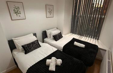 Spacious City Centre 2-Bedroom Apartment by StaySavvy Accommodation - Foto 34