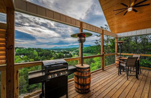 TN Whiskey Cabin- Lake and Mtn Views- Covered Deck- Game Room- Pool Table- Pets - Foto 1