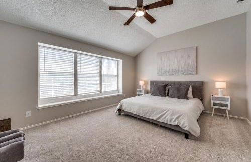 6 Bedroom Home with Pool, Centrally Located - Foto 7