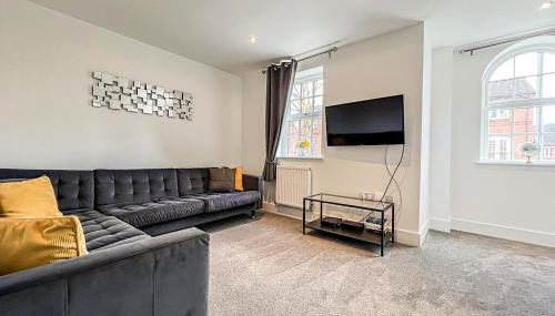 Central Warwick townhouse within easy reach of Stratford upon Avon and Cotswolds - Foto 3