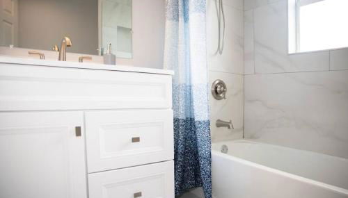 Patio I Firepit I 65 TV w/ Netflix I 472mbps I WD - Foto 3