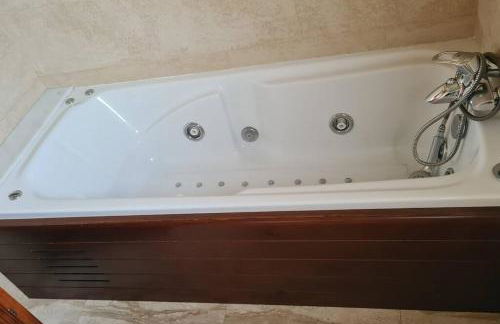 Casa rustica con piscina y jardin - Photo 21