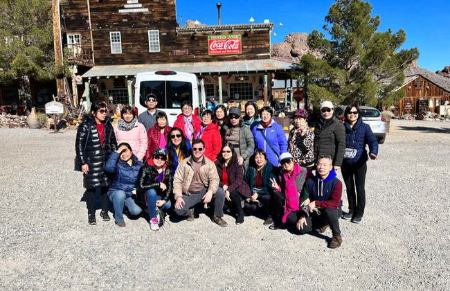 Excursão a Seven Magic Mountains, Nelson e Pioneer Saloon - Photo 5