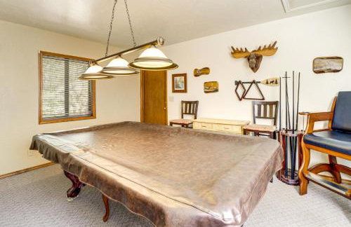 Fire Pit and Wraparound Porch Munds Park Cabin! - Foto 21