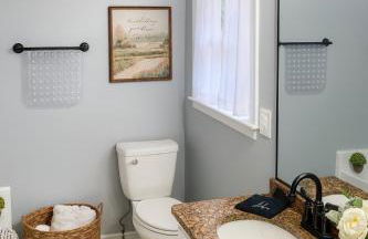 Retreat 4BR Sleeps 10 plus, 8mi LakePoint, Red Top - Foto 37