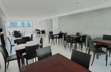 Flat com 2 Qts próx a praia, shoppings, mercados, restaurantes e padarias - Foto 24