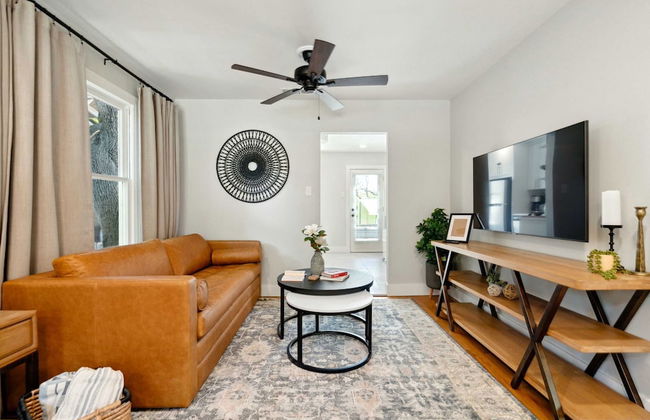 3 Separate Homes Walkable to Soco - Foto 25