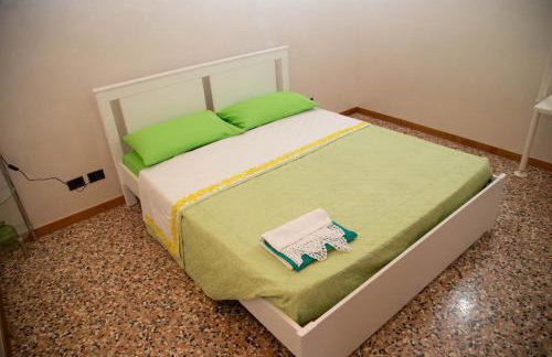 Green Apartment - Photo 12
