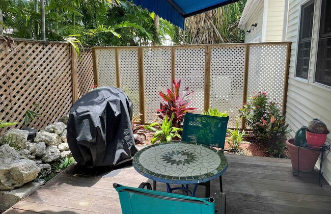 Tranquility by Avantstay Close to Duval St w/ BBQ & Shared Pool - Foto 24