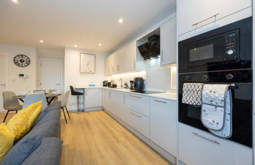 Modern 2 Bed near Wythenshawe Hospital and Manchester Airport With Parking - Foto 15