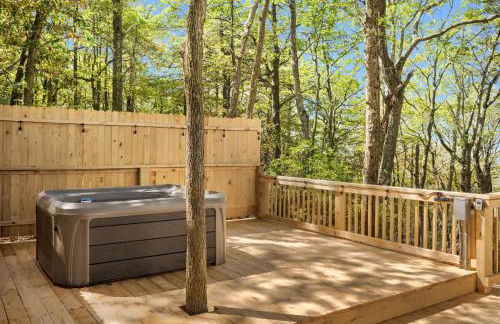 Luxe 2 Bed Dome w Hot Tub Deck Fire Pit & Bath - Foto 36