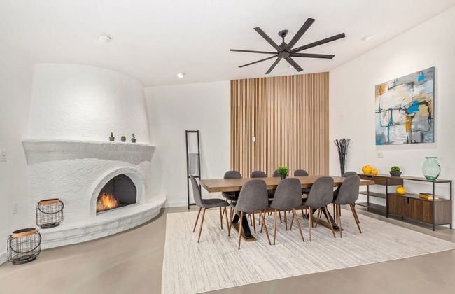 5BR Resort-style Oasis 2 Primary s Cabana Gameroom - Photo 10