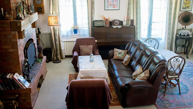 Coin salon dans le hall