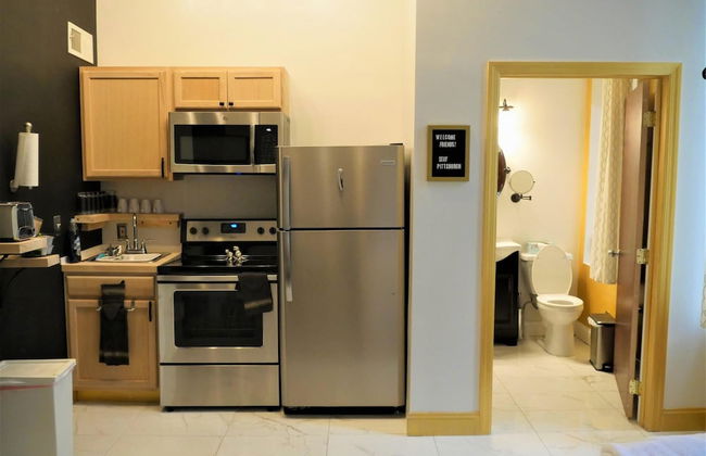 Central Downtown Queen Bed Walk to all Venues - Foto 3