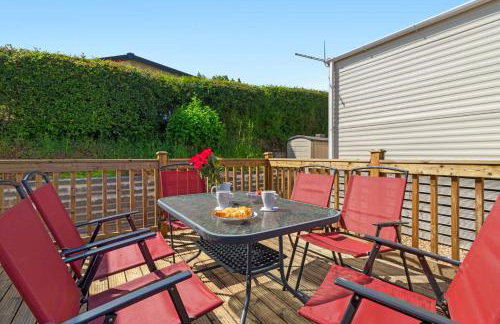 Hillside Splash Retreat -No Commercial Sign written Vehicles,Fishing Nearby & Communal Swimming Pool ,Pool open April to September - Foto 5