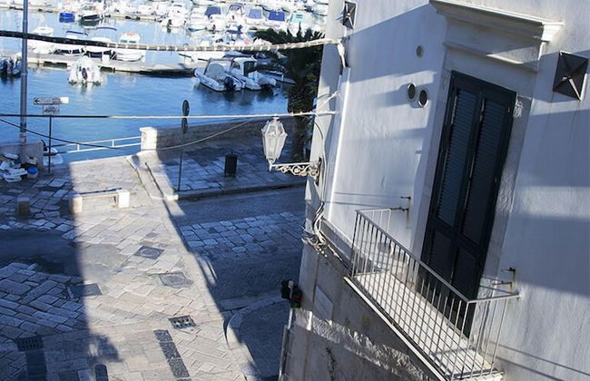 Suite Home Trani - Photo 35