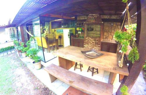 Búzios Praia da Ferradura Linda casa dentro de Condomínio com toda infraestrutura - água e luz inclusos na tarifa - Foto 31