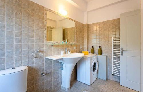 Kitries Summer Getaway - Eden Cozy Suite - Photo 23