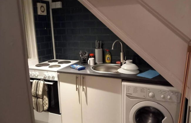 Captivating 2-bed Apartment in Newport - Foto 9